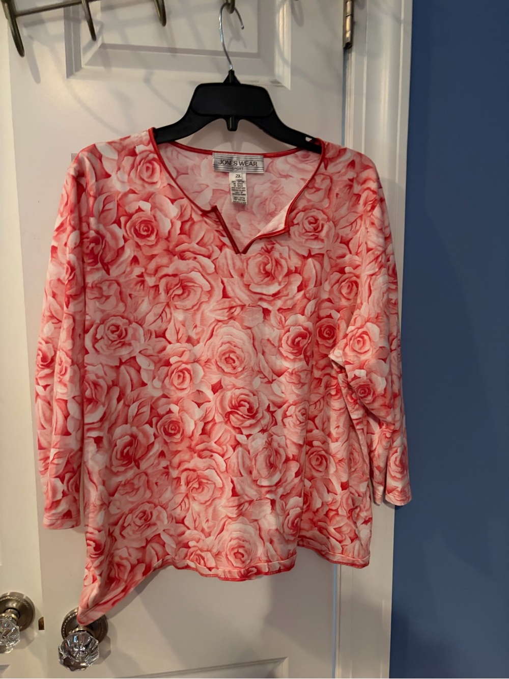 Jones New York Floral V-Neck Long-Sleeve Top in Pink Rose